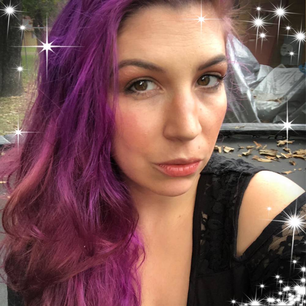 Meet your Posher, Nora